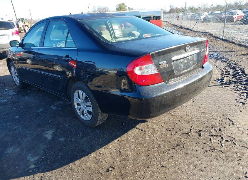 Photo 3 of 2002 Toyota Camry XLE (VIN 4T1BE32K82U108335)