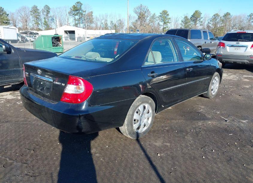 Photo 4 of 2002 Toyota Camry XLE (VIN 4T1BE32K82U108335)