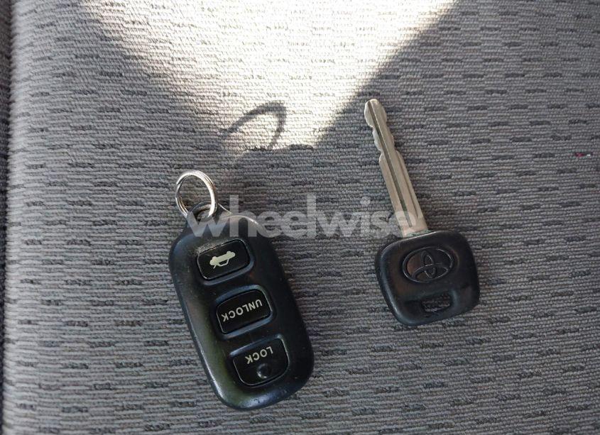 Photo 11 of 2002 Toyota Camry LE (VIN 4T1BE32K82U531707)