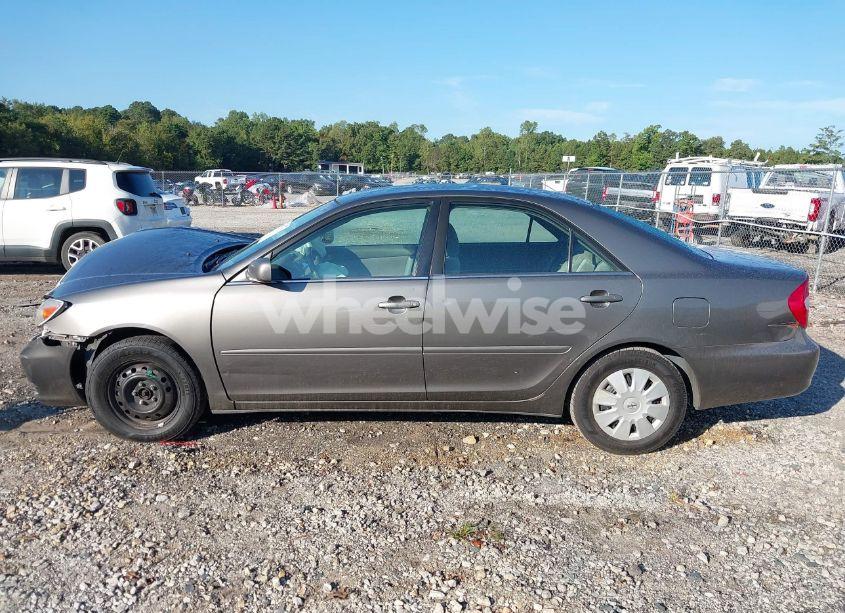 Photo 14 of 2002 Toyota Camry LE (VIN 4T1BE32K82U531707)