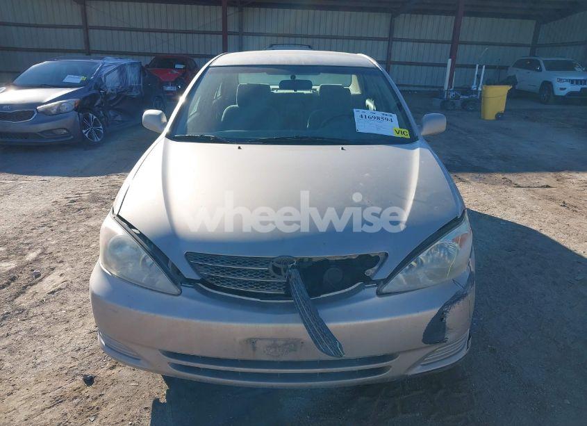 Photo 12 of 2002 Toyota Camry LE (VIN 4T1BE32K82U548460)