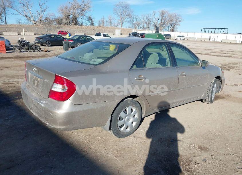 Photo 4 of 2002 Toyota Camry LE (VIN 4T1BE32K82U548460)