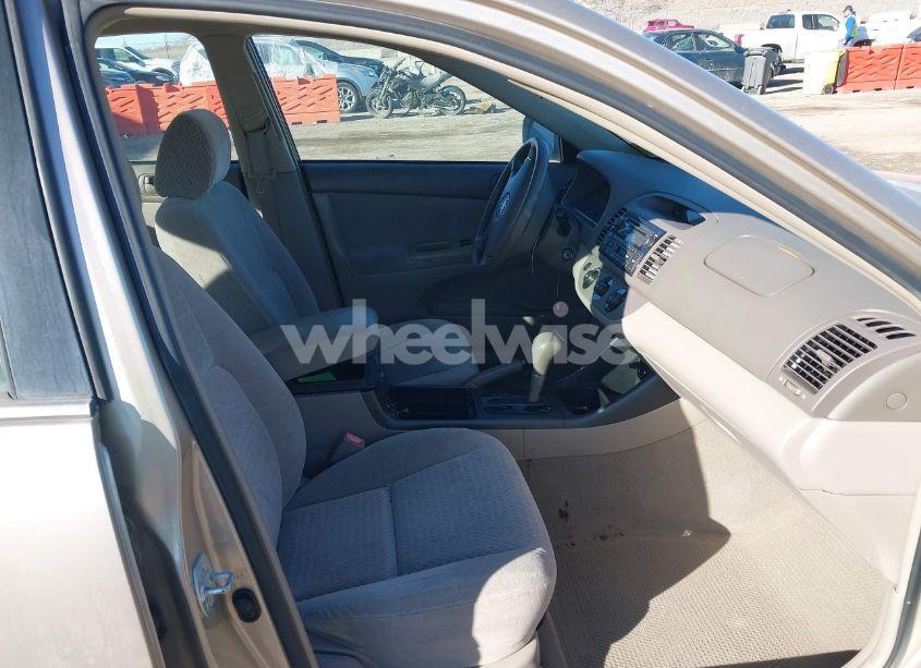 Photo 5 of 2002 Toyota Camry LE (VIN 4T1BE32K82U548460)