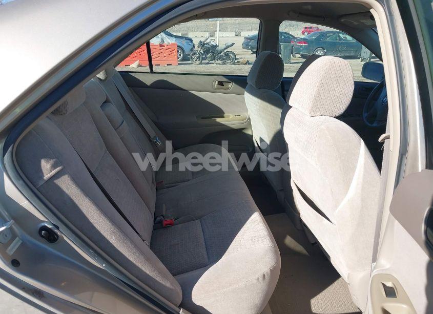 Photo 8 of 2002 Toyota Camry LE (VIN 4T1BE32K82U548460)