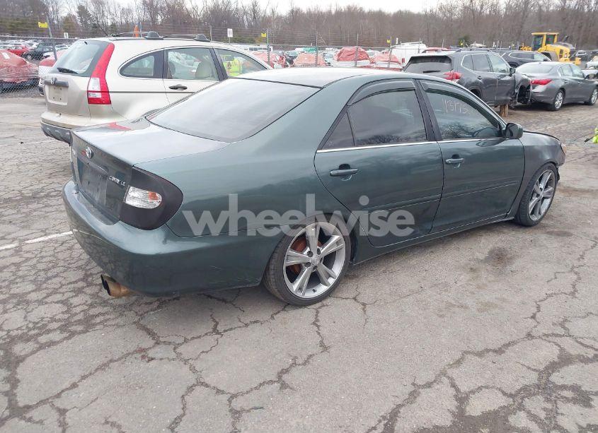 Photo 4 of 2002 Toyota Camry LE (VIN 4T1BE32K82U562519)