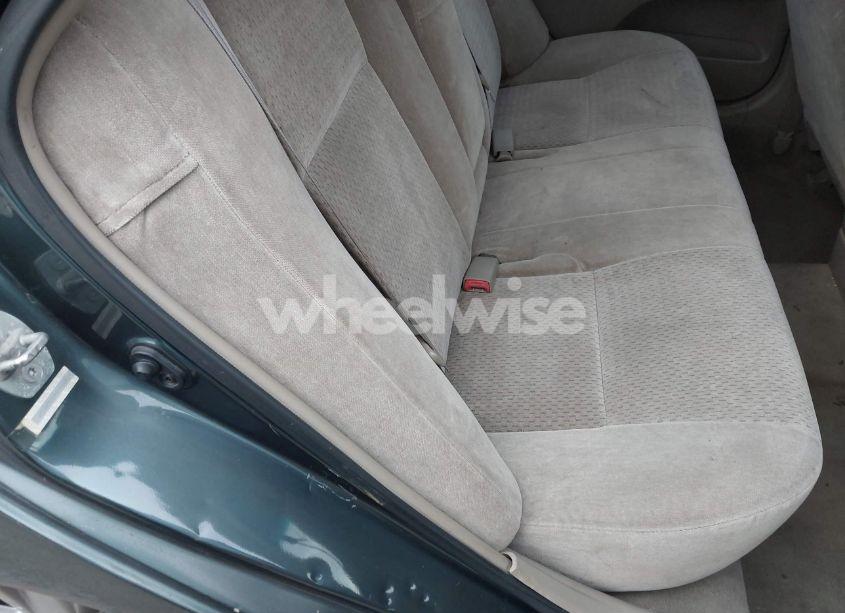 Photo 8 of 2002 Toyota Camry LE (VIN 4T1BE32K82U562519)