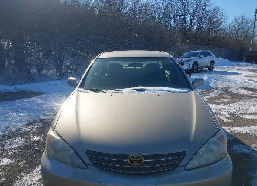 Photo 6 of 2002 Toyota Camry LE (VIN 4T1BE32K82U594676)