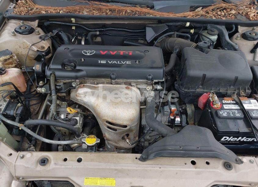 Photo 10 of 2002 Toyota Camry LE (VIN 4T1BE32K82U601674)