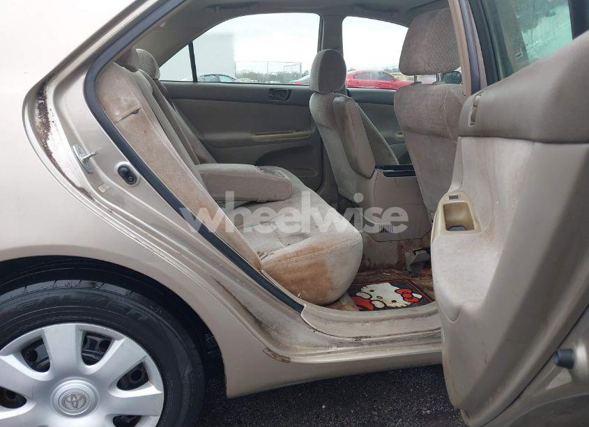 Photo 8 of 2002 Toyota Camry LE (VIN 4T1BE32K82U601674)