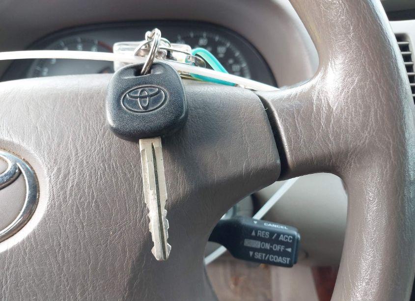 Photo 11 of 2003 Toyota Camry XLE (VIN 4T1BE32K83U130840)