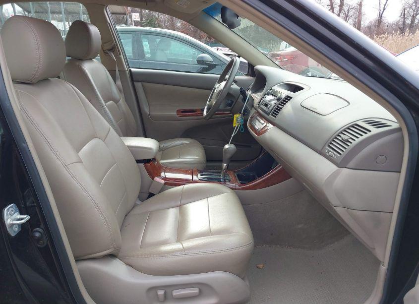 Photo 5 of 2003 Toyota Camry XLE (VIN 4T1BE32K83U130840)