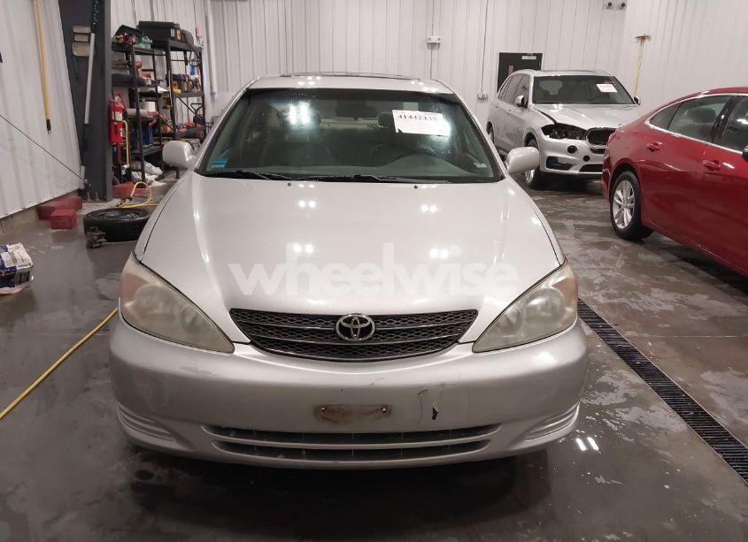 Photo 13 of 2003 Toyota Camry LE (VIN 4T1BE32K83U143166)