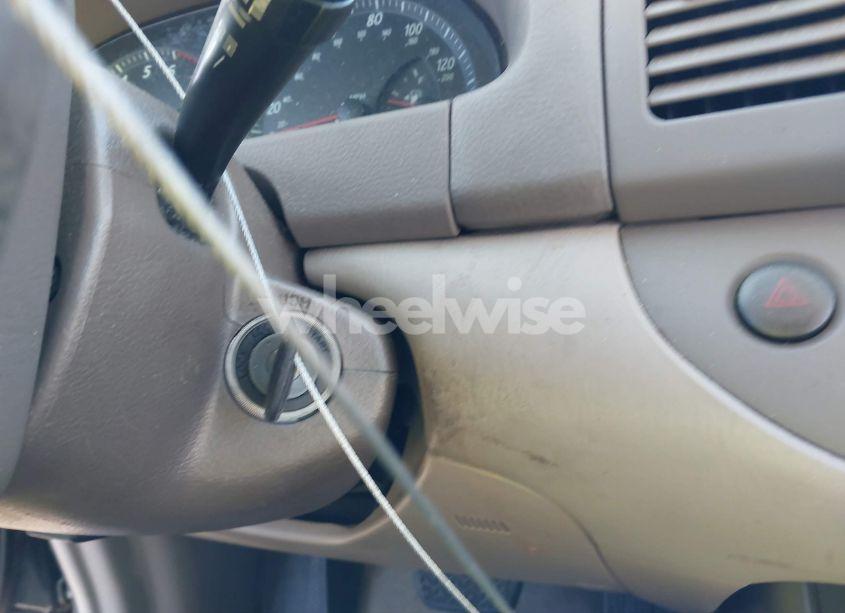 Photo 11 of 2003 Toyota Camry LE (VIN 4T1BE32K83U143393)