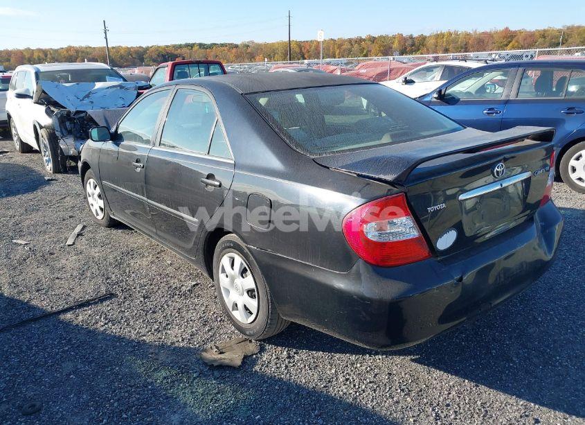 Photo 3 of 2003 Toyota Camry LE (VIN 4T1BE32K83U143393)