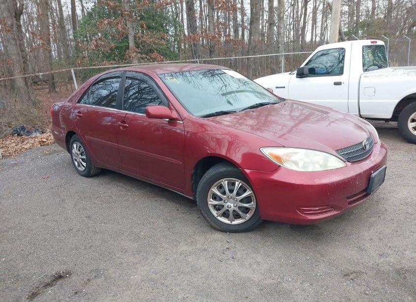2003 Toyota Camry LE (VIN 4T1BE32K83U223602) main photo