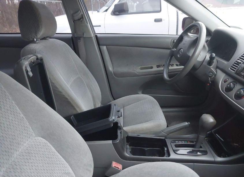 Photo 5 of 2003 Toyota Camry LE (VIN 4T1BE32K83U223602)