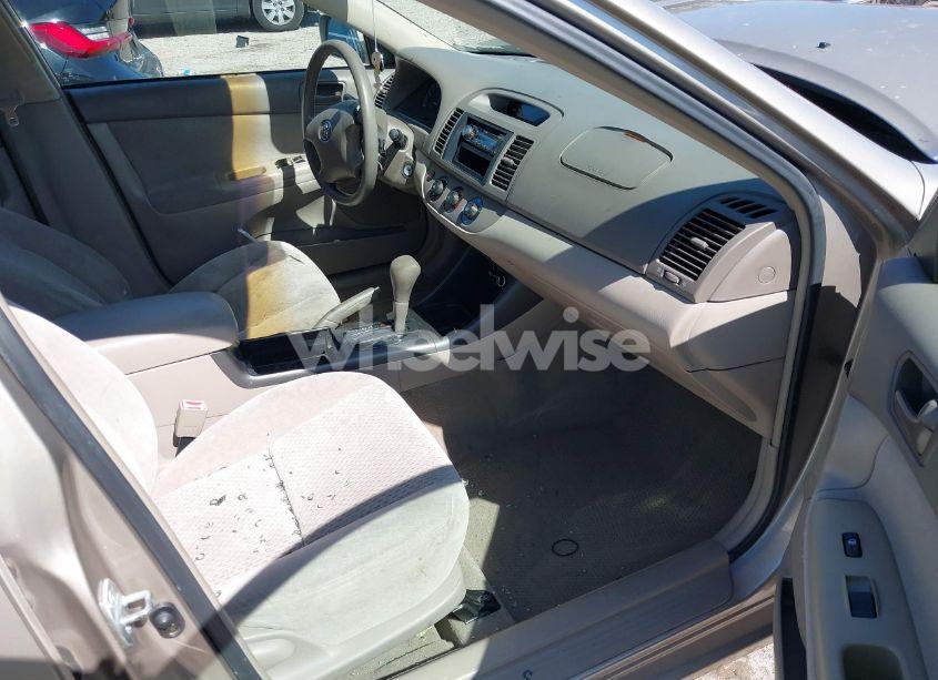 Photo 14 of 2003 Toyota Camry LE (VIN 4T1BE32K83U231490)