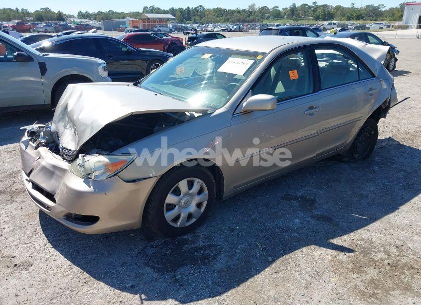 Photo 2 of 2003 Toyota Camry LE (VIN 4T1BE32K83U231490)