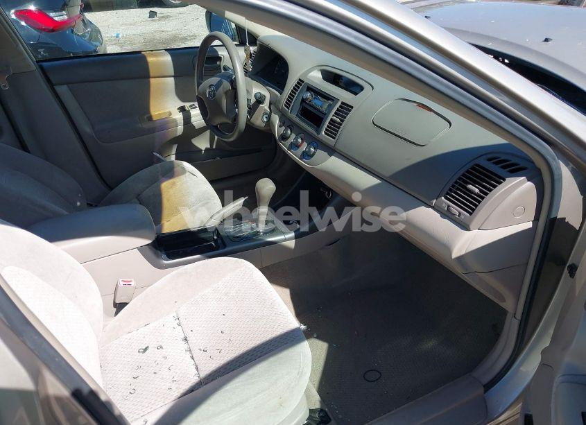 Photo 5 of 2003 Toyota Camry LE (VIN 4T1BE32K83U231490)