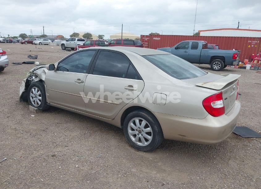 Photo 3 of 2003 Toyota Camry SE (VIN 4T1BE32K83U243932)