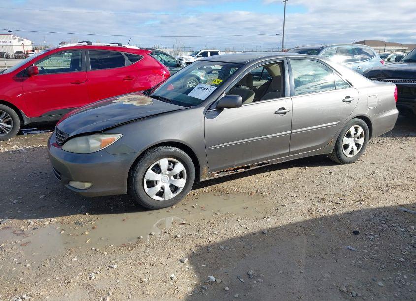 Photo 2 of 2003 Toyota Camry XLE (VIN 4T1BE32K83U642937)