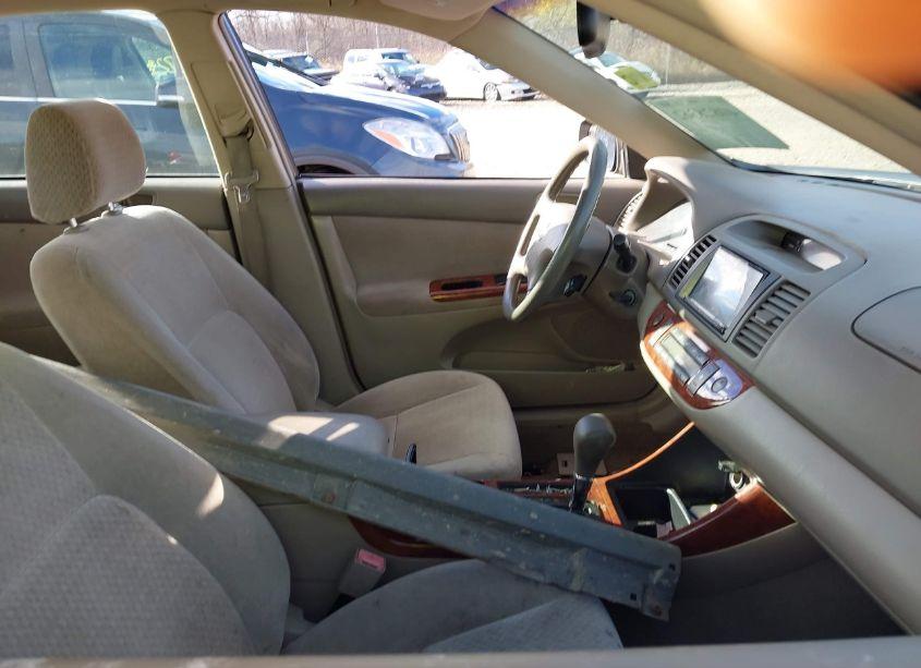 Photo 5 of 2003 Toyota Camry XLE (VIN 4T1BE32K83U642937)