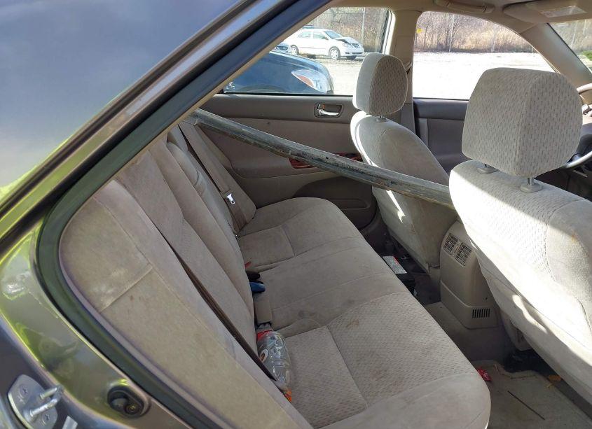 Photo 8 of 2003 Toyota Camry XLE (VIN 4T1BE32K83U642937)