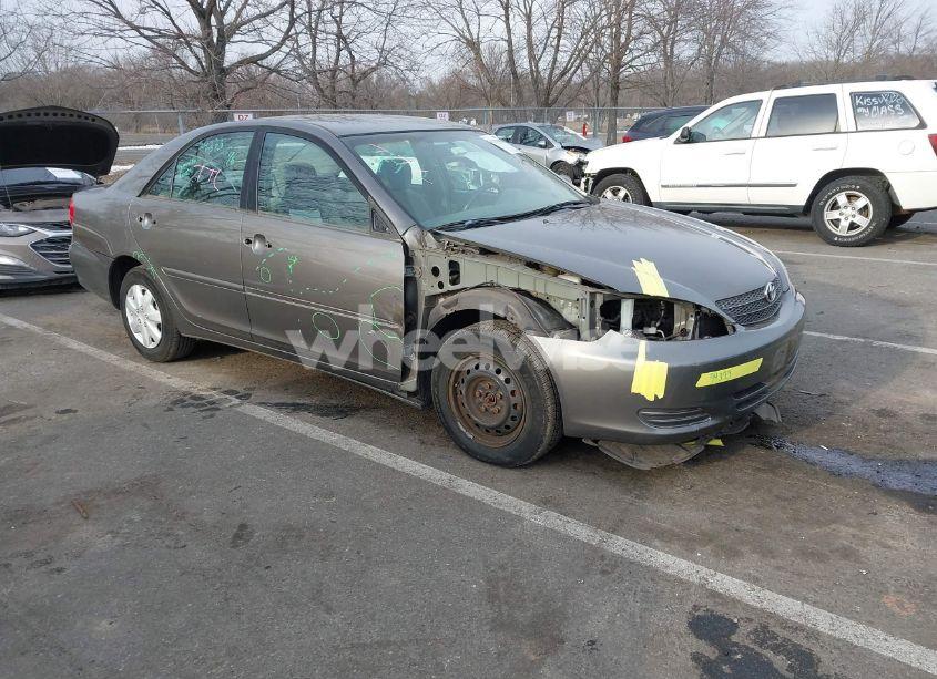 2003 Toyota Camry LE (VIN 4T1BE32K83U649547) main photo