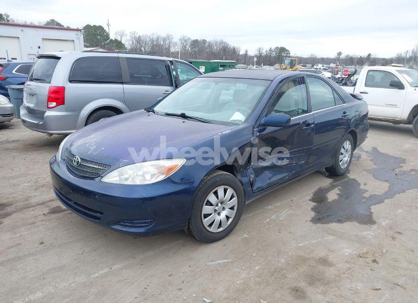 Photo 2 of 2003 Toyota Camry LE (VIN 4T1BE32K83U661892)