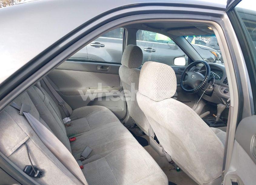 Photo 8 of 2003 Toyota Camry LE (VIN 4T1BE32K83U671189)