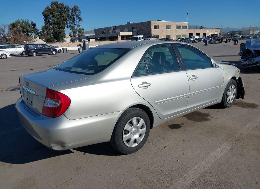 Photo 4 of 2003 Toyota Camry LE (VIN 4T1BE32K83U676327)