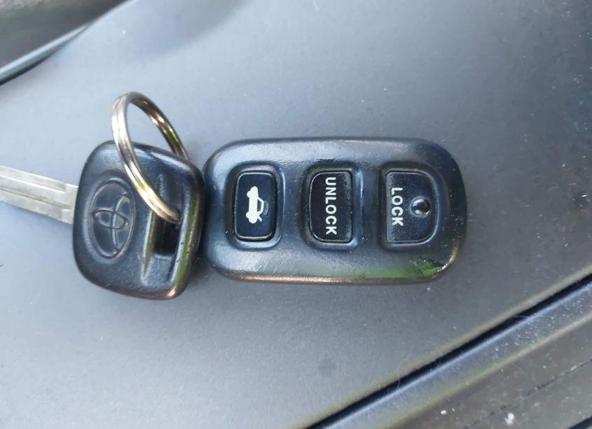 Photo 11 of 2003 Toyota Camry LE (VIN 4T1BE32K83U680524)