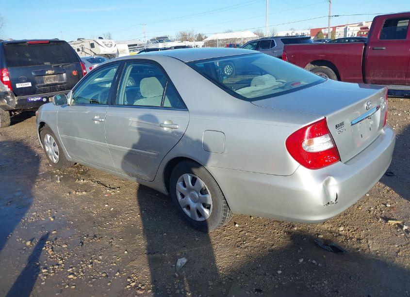 Photo 3 of 2003 Toyota Camry LE (VIN 4T1BE32K83U680524)