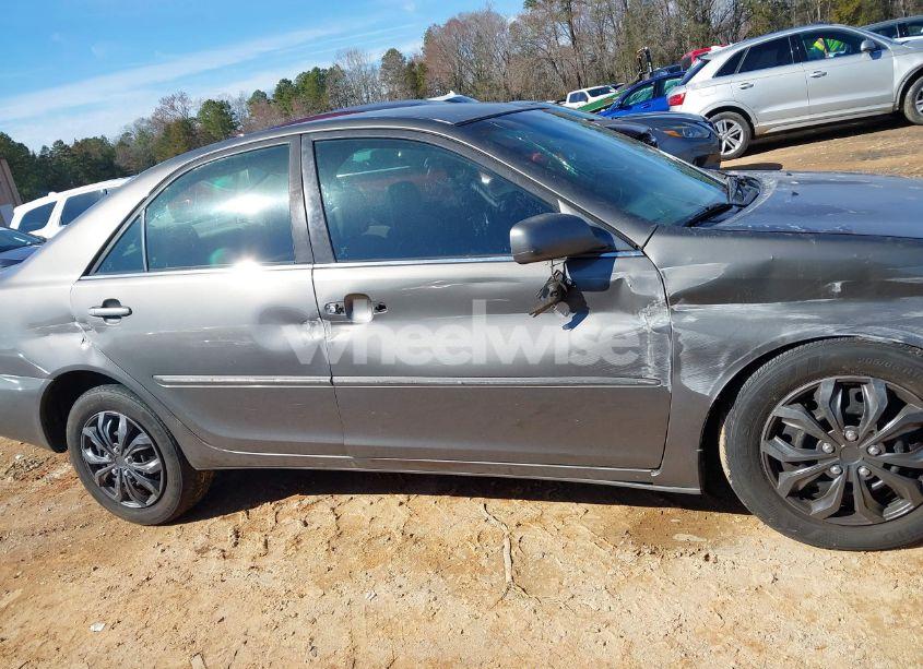 Photo 13 of 2003 Toyota Camry XLE (VIN 4T1BE32K83U701078)