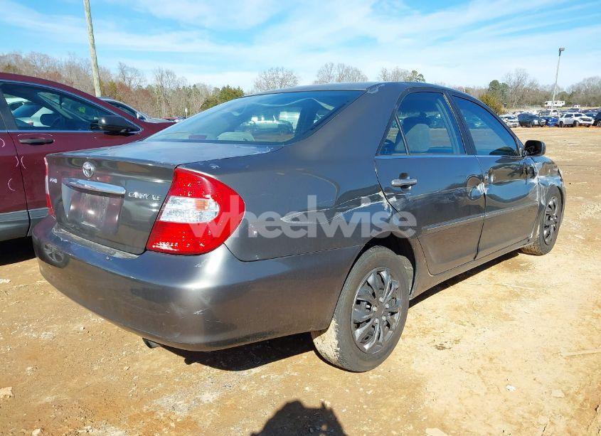 Photo 4 of 2003 Toyota Camry XLE (VIN 4T1BE32K83U701078)