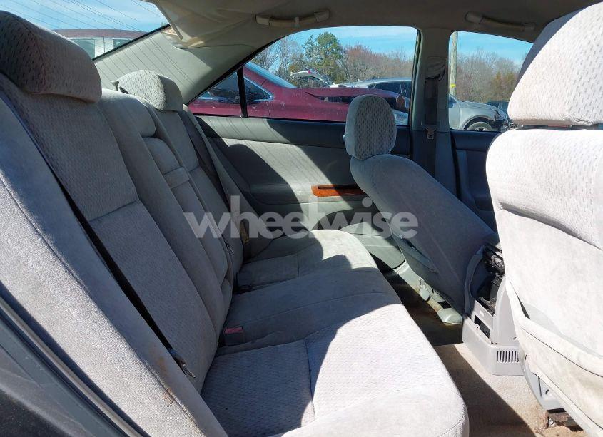 Photo 8 of 2003 Toyota Camry XLE (VIN 4T1BE32K83U701078)