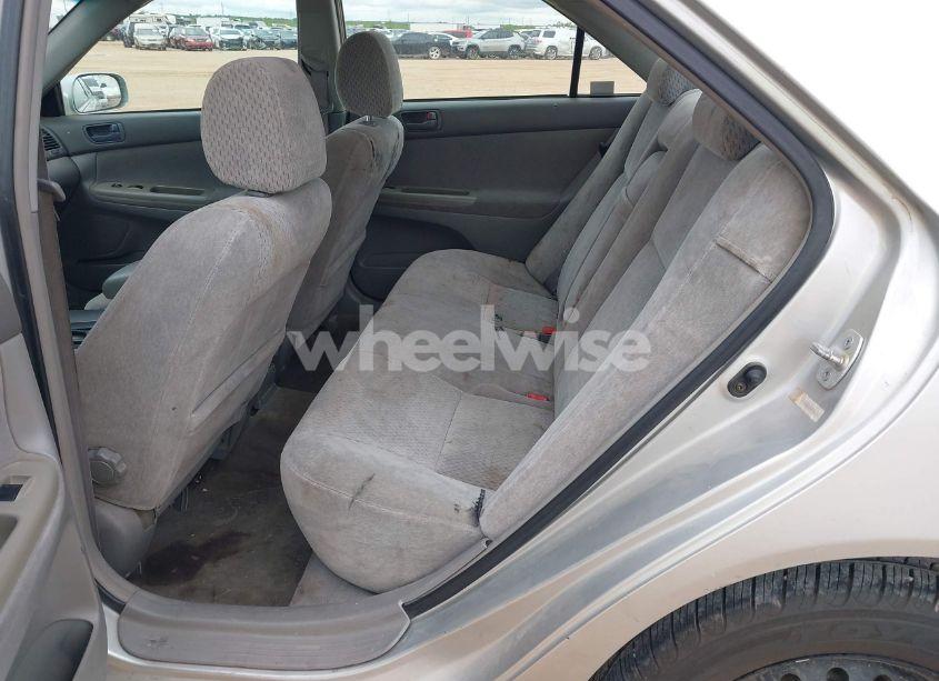 Photo 8 of 2003 Toyota Camry LE (VIN 4T1BE32K83U702473)