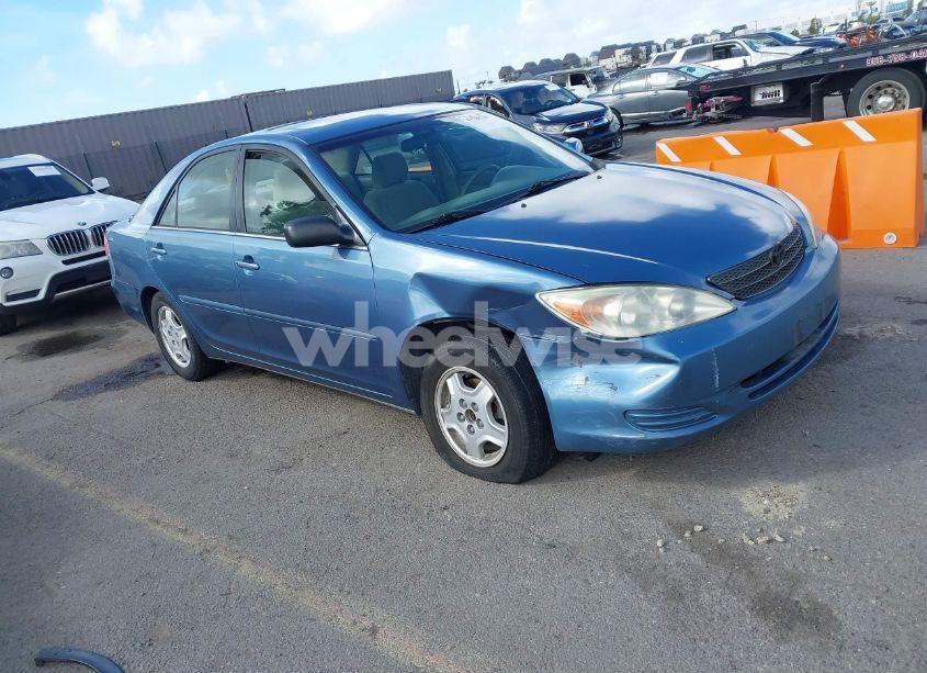 2003 Toyota Camry LE (VIN 4T1BE32K83U712257) main photo