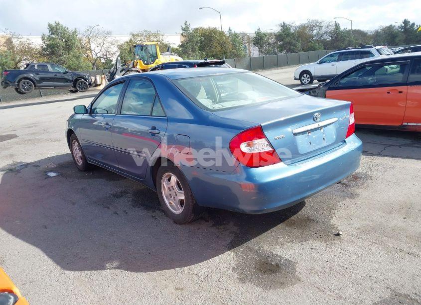 Photo 3 of 2003 Toyota Camry LE (VIN 4T1BE32K83U712257)