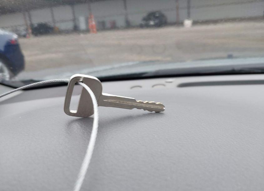 Photo 11 of 2003 Toyota Camry LE (VIN 4T1BE32K83U731536)