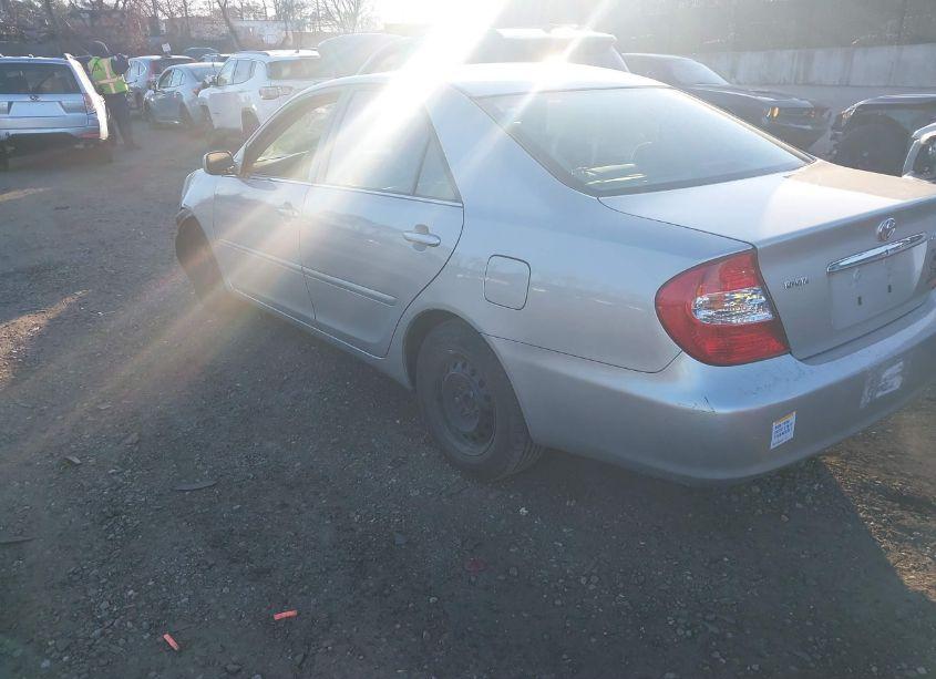 Photo 3 of 2003 Toyota Camry (VIN 4T1BE32K83U745467)