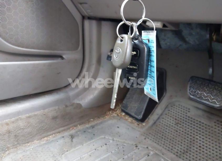 Photo 11 of 2003 Toyota Camry XLE (VIN 4T1BE32K83U750197)