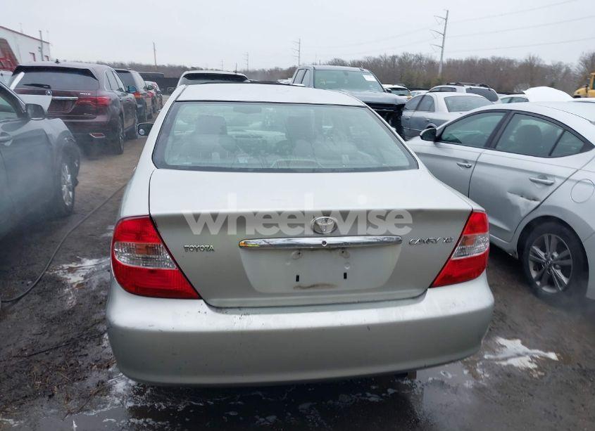 Photo 16 of 2003 Toyota Camry XLE (VIN 4T1BE32K83U750197)