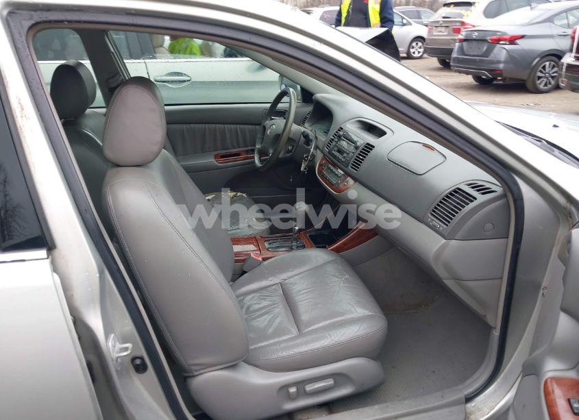 Photo 5 of 2003 Toyota Camry XLE (VIN 4T1BE32K83U750197)