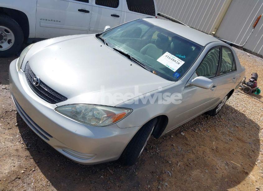 Photo 2 of 2003 Toyota Camry LE (VIN 4T1BE32K83U785662)