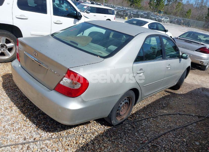 Photo 4 of 2003 Toyota Camry LE (VIN 4T1BE32K83U785662)