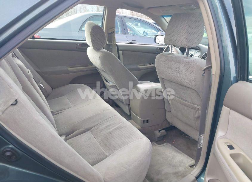 Photo 8 of 2004 Toyota Camry LE (VIN 4T1BE32K84U281243)