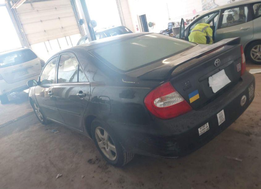 Photo 3 of 2004 Toyota Camry SE (VIN 4T1BE32K84U287043)