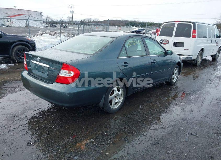 Photo 4 of 2004 Toyota Camry LE (VIN 4T1BE32K84U292615)
