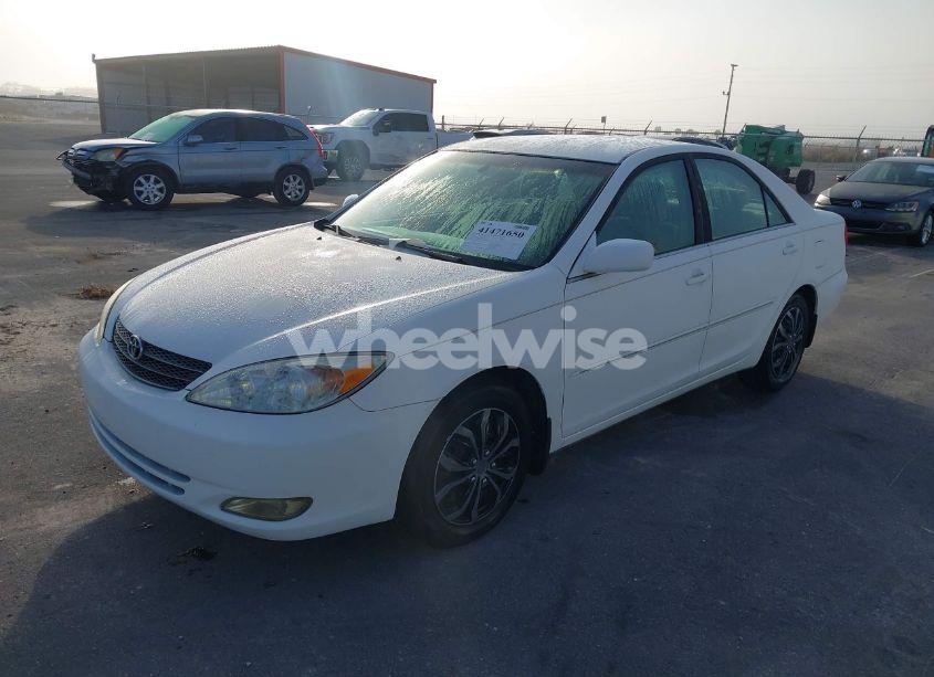 Photo 2 of 2004 Toyota Camry XLE (VIN 4T1BE32K84U306030)